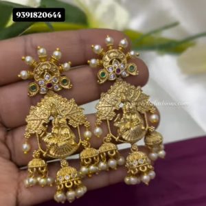 V67 - beautiful antique earrings