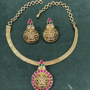 V938 - original kempu stone neck set