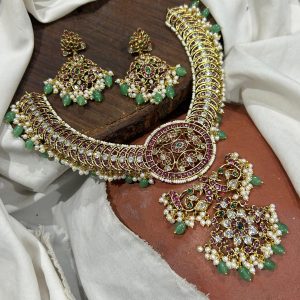V809 - Treding gold copy design kempu neckset