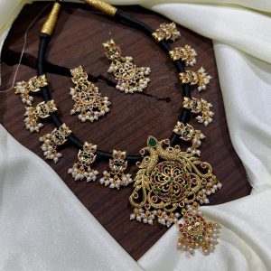 V849 - beautiful premium quality black thread with pearls neckset