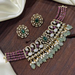V846 - premium quality kundan neckset