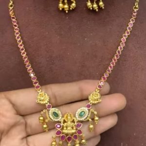 V801 - premium quality high demand kempu stone neck set