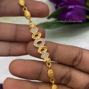 V927 - gold replica bracelet