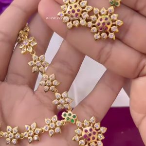 V85 - beautiful party wear flower design neckset