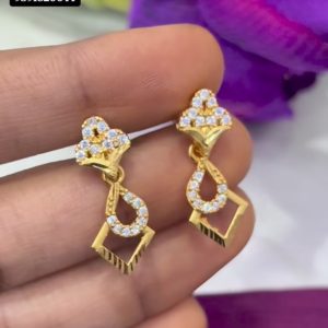 V022 - dimond replica earrings