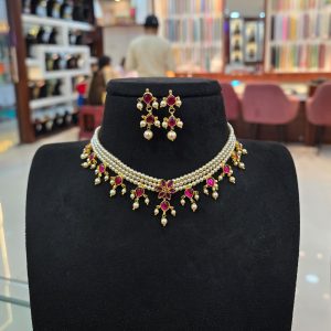 V861 - gold copy handmade choker with real Swarovski pearls and real jadav kundan pieces
