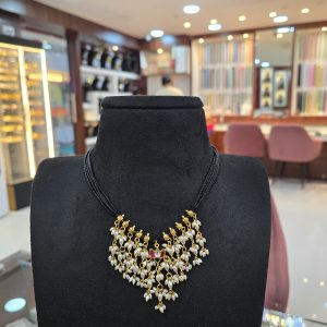 V864 - gold copy handmade real jadav kundan black y