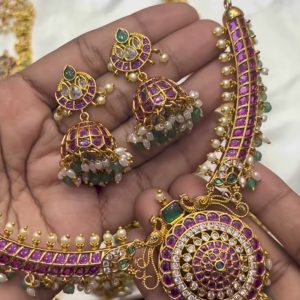 V0178 - premium quality kempu neckset