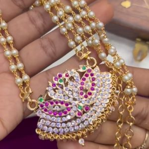 V0213 _ pure panchaloham doller pearl chain (24 inches)
